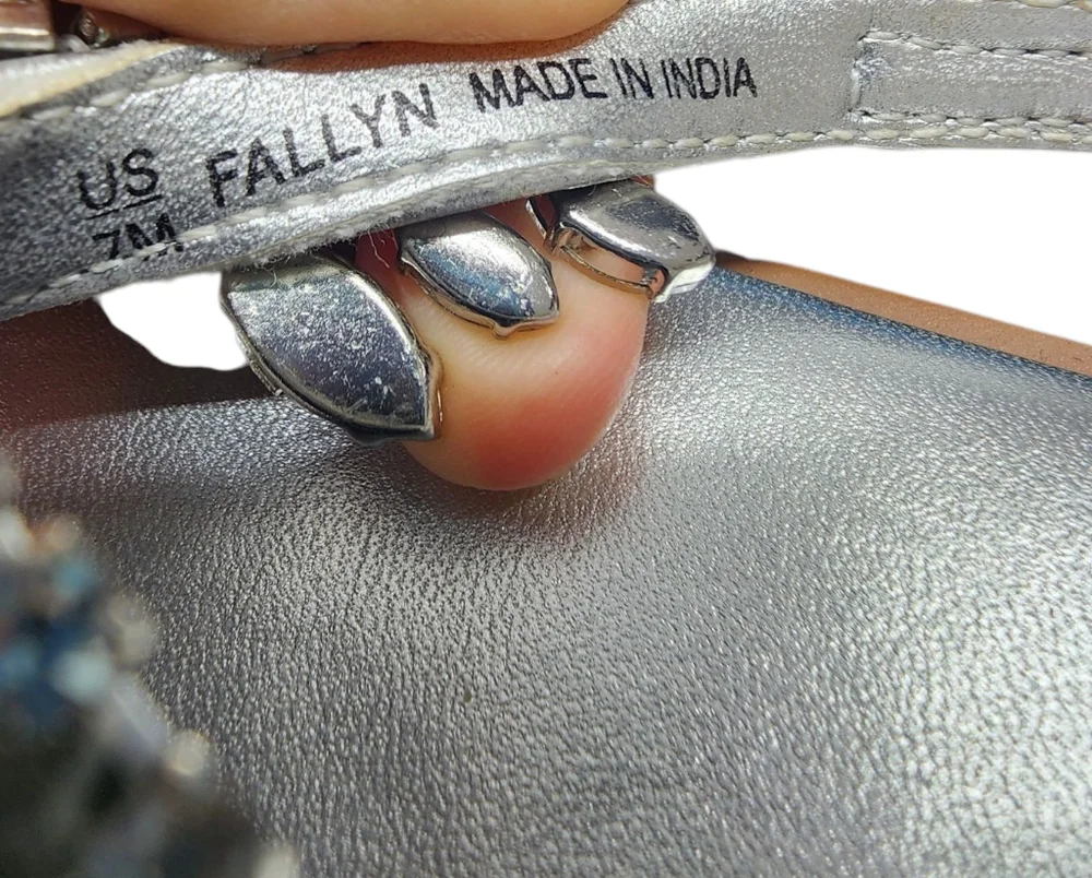 Naturalizer Silver Fallon Embellished Rhinestone‎ SandalsSize 7